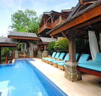 Villa Empat Puluh Dua - LBG
