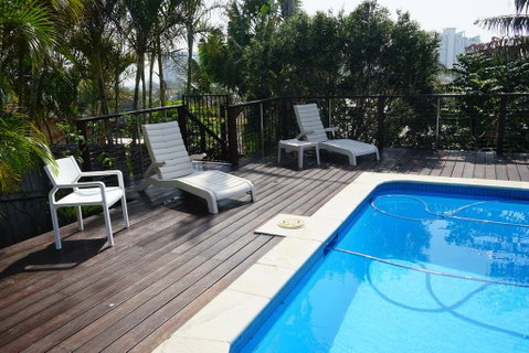 Villa With Views & Pool - LBG 1