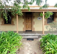 Walnut Cottage - LBG