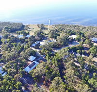 Waterfront Retreat At Wattle Point - LBG