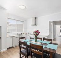 Wattle Grove Villa - LBG