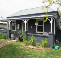 Welcome Stranger Cottage - LBG