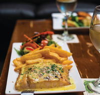 Dollys Bar  The Hibiscus Tavern - LBG