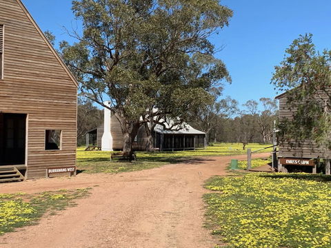 Yarrabandai Creek Homestead - LBG 3