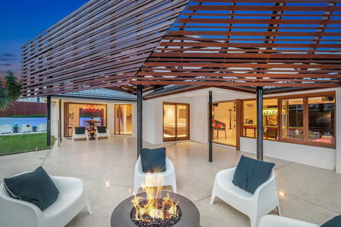 Your Luxury Escape - OneCoral - Luxury Living At Byron Bay - LBG 0
