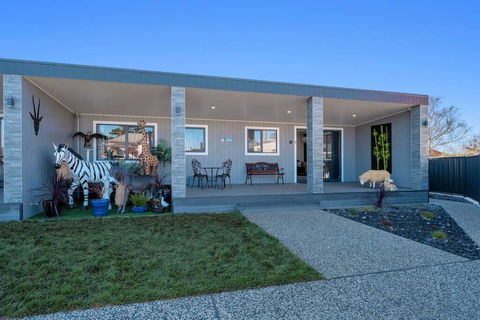 Zoo Villas: Villa Giraffe - Central Wynyard - LBG 2