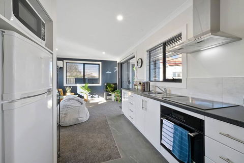 Zoo Villas: Villa Giraffe - Central Wynyard - LBG 1