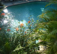 Avoca Beach Hotel - LBG