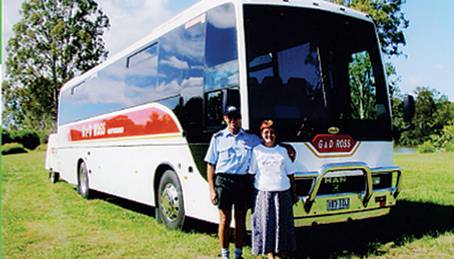 G & D Ross Bus Charters - LBG 3