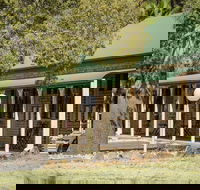 Overlander Homestead Motel - LBG