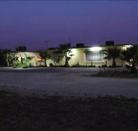 Lazy River Motor Inn - LBG