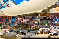 Kingfisher Bay Resort