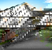 Elizabethan Lodge - LBG