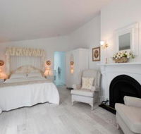 White Dove Cottage Bed  Breakfast - LBG