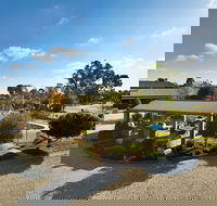 Statesman Motor Inn - LBG