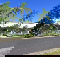 Tully Motel - LBG