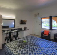 Twin Swans Motel - LBG