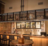 Queens Arms Hotel - LBG