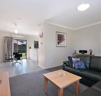 Hamilton Standard Apartment - LBG