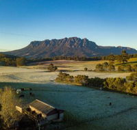 Carinya Farm Holiday Retreat - LBG