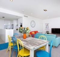 Colour and Swank at the Mill in the Heart of the CBD - LBG