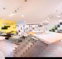 Euphoria House - LBG