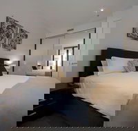 Accommodate Canberra - Manhattan - LBG