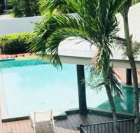 Crazy About Cairns Resort Living 6 Bedrooms - LBG