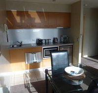 Flinders Lane Holiday Apartments - LBG
