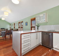 Family Friendly Weatherboard Cottage - LBG