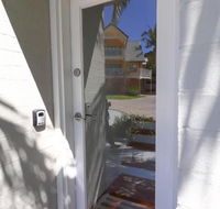 Palms Studio Apartment at Raffetys Resort - LBG