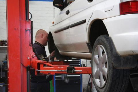 Carson's Car Care - LBG 1
