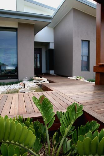 Jeff Lennox Builder Pty Ltd - LBG 1