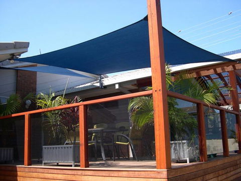 Jon Wilson Canvas & Shade - LBG 5