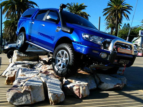 Lismore 4x4 Accessories - LBG 0
