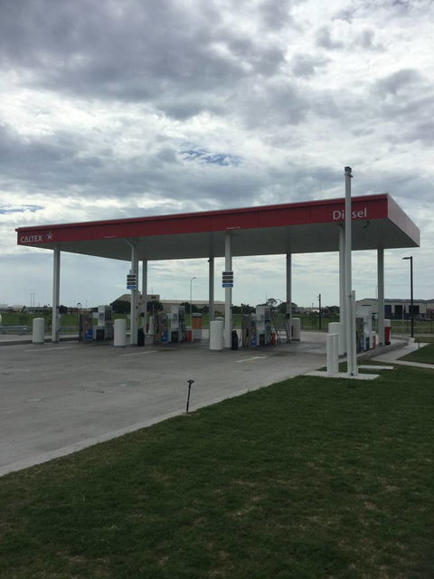 Caltex Paget City Gates - LBG 0