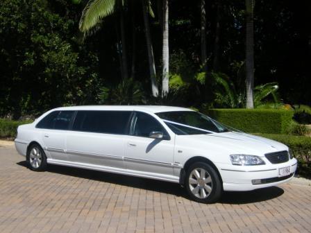 Noosa VIP Limousines - LBG 2