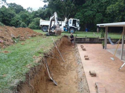 Rhino Excavator & Bobcat Hire - LBG 1