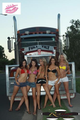 Bus Coach Services Paget QLD LBG