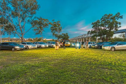 Bundaberg Limousines - LBG 2