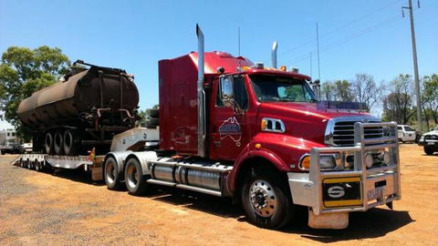 Bluechip Heavy Haulage & Earthmoving - LBG 3