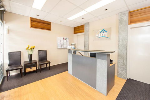 Hunt Realty - LBG 2