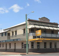 Young Australian Hotel - LBG