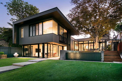 Capral Aluminium Centre - LBG 1