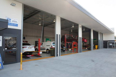 Goodwin’s Automotive - LBG 0