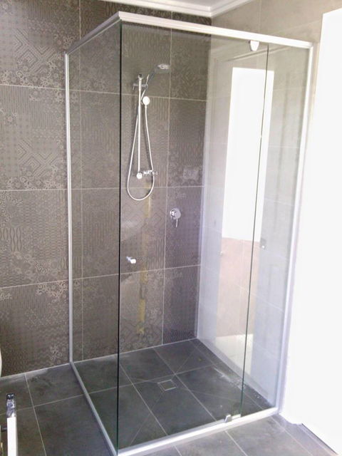 North Haven Glass & Screens - LBG 3