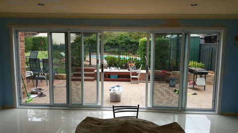 Distinctive Glass & Aluminium - LBG 3