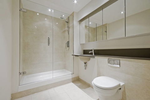 Clymax Glass & Showers Pty Ltd - LBG 0