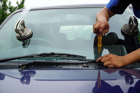 Blanchard’s Autoglass - LBG 1