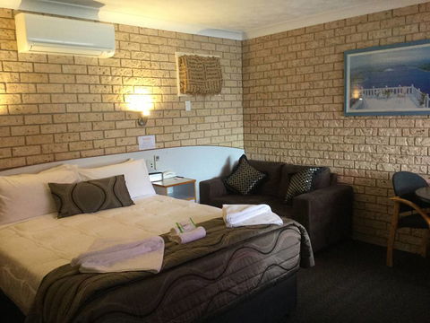 Best Western Kennedy Drive Airport Motel - LBG 4